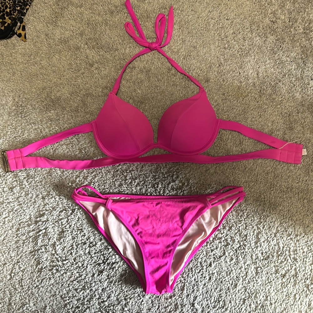 Victoria secret push-up leopard bikini 32c and medium bottoms
